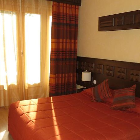Hôtel Chez Nous Sainte-Croix  Szoba fotó
