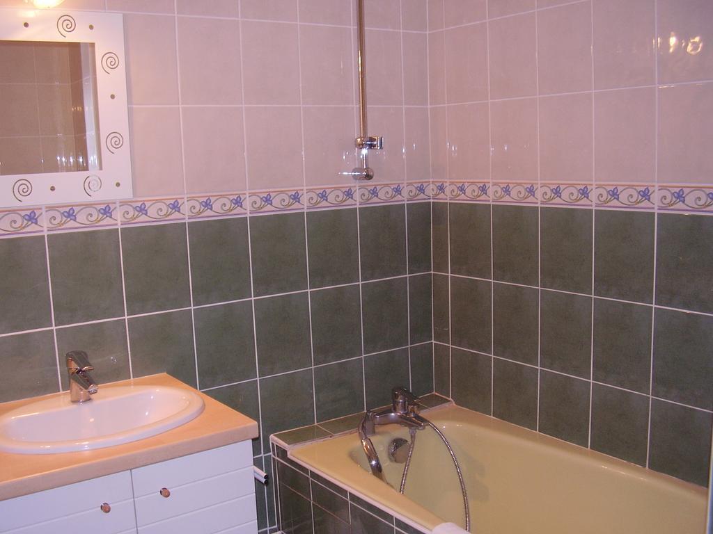 Hôtel Chez Nous Sainte-Croix  Kültér fotó
