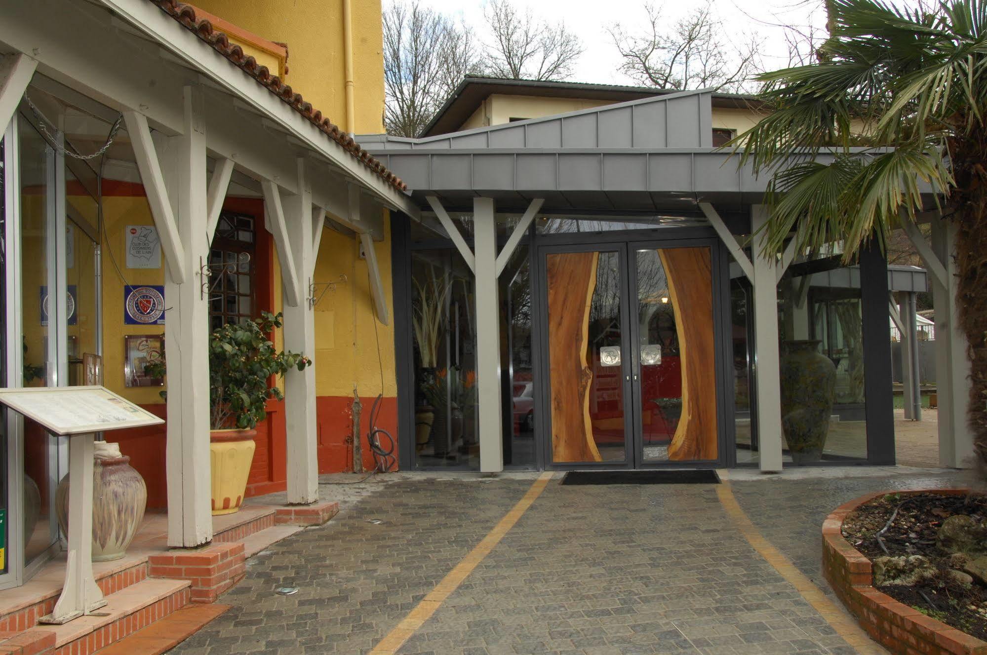 Hôtel Chez Nous Sainte-Croix  Kültér fotó